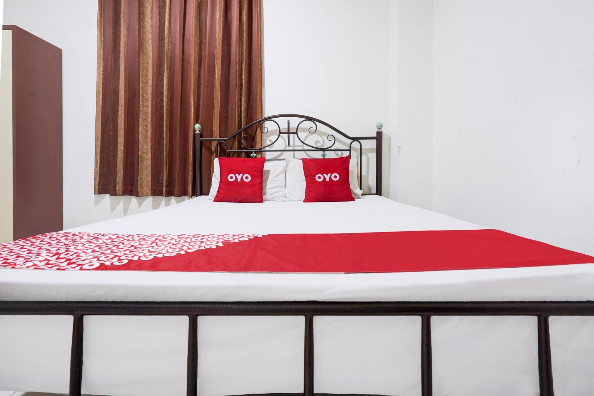Hotel RedDoorz Syariah near AP Pettarani 3 Makasar Zewnętrze zdjęcie