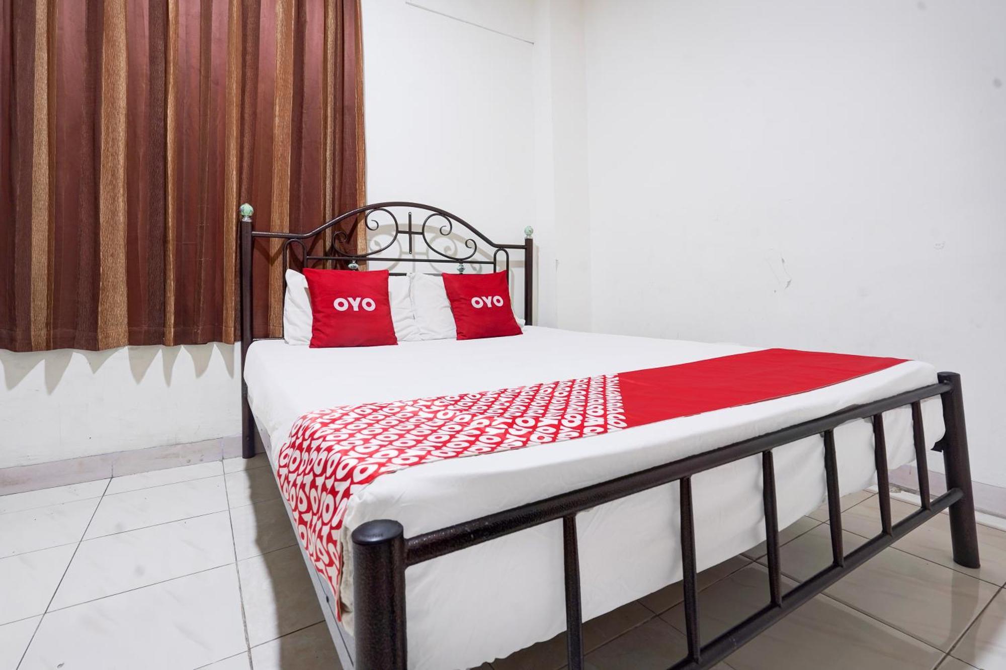 Hotel RedDoorz Syariah near AP Pettarani 3 Makasar Zewnętrze zdjęcie