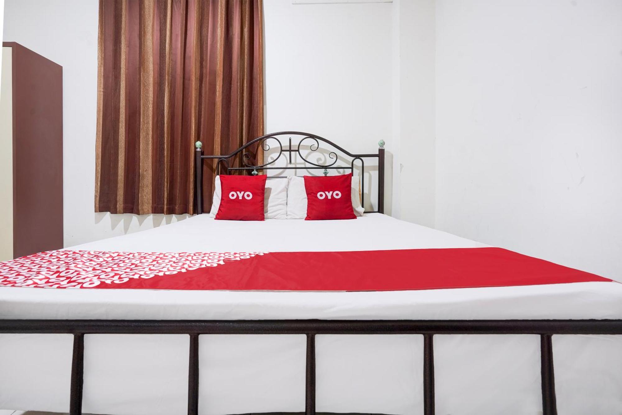 Hotel RedDoorz Syariah near AP Pettarani 3 Makasar Zewnętrze zdjęcie