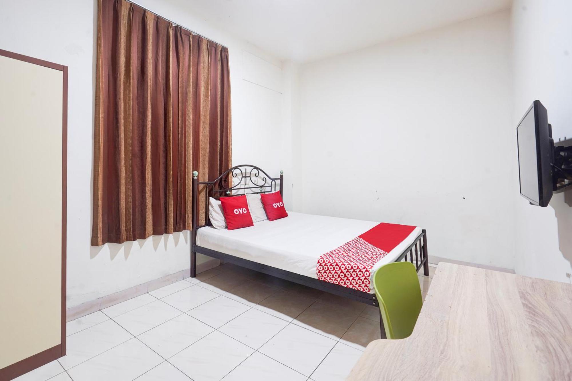 Hotel RedDoorz Syariah near AP Pettarani 3 Makasar Zewnętrze zdjęcie